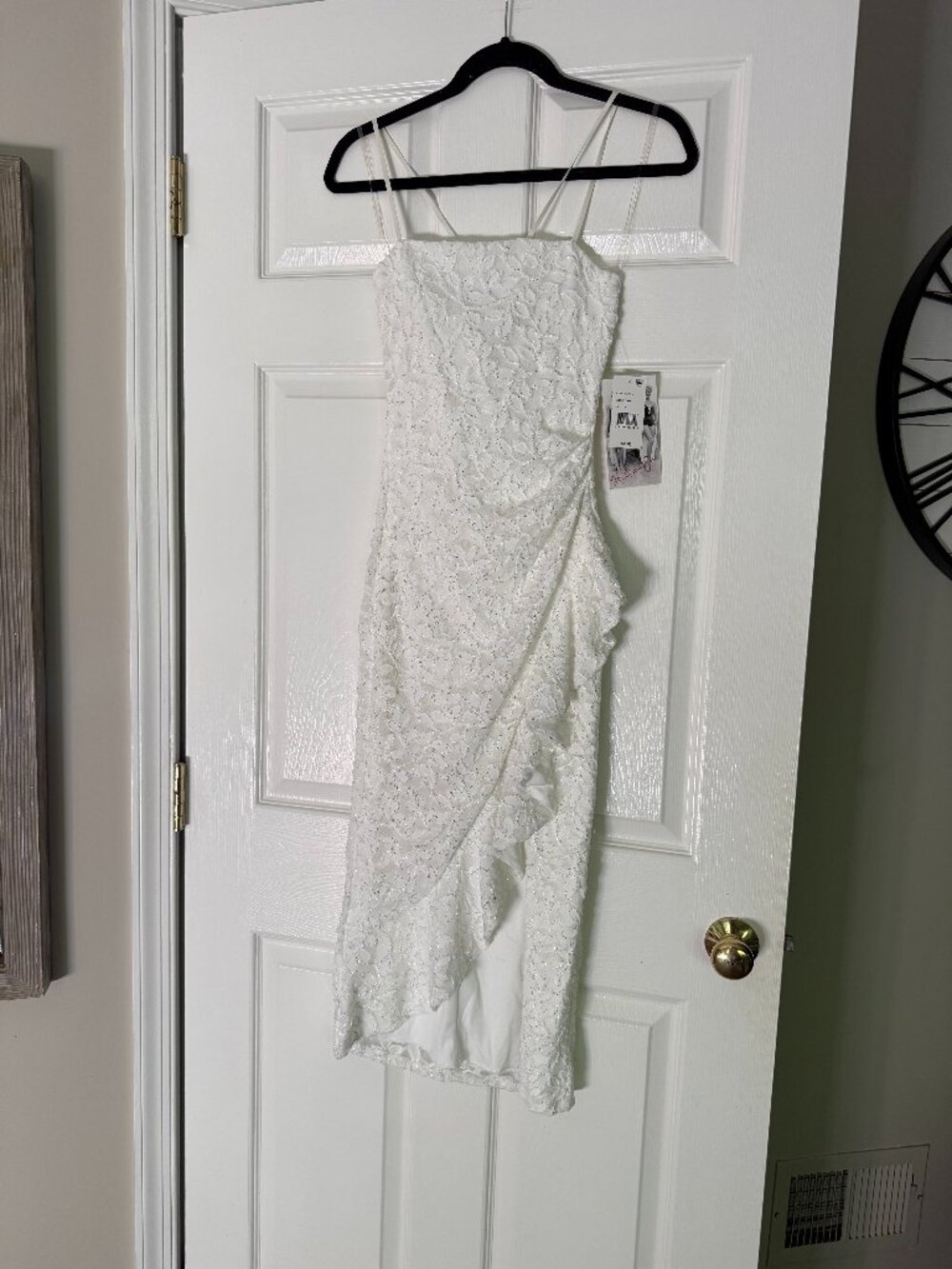 NWT White Floral Shimmer Ruffle Dress - Size Medium